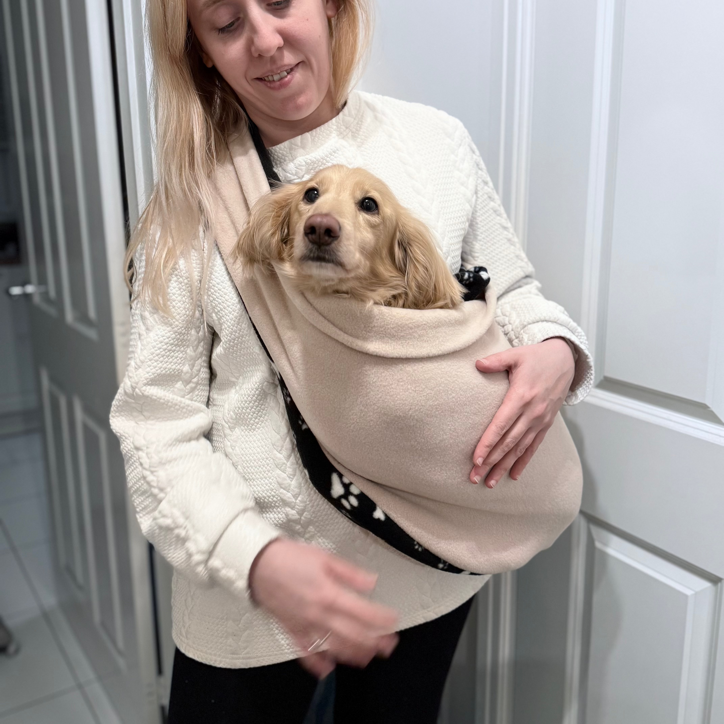 Gemusterte Hundetragetücher aus Fleece