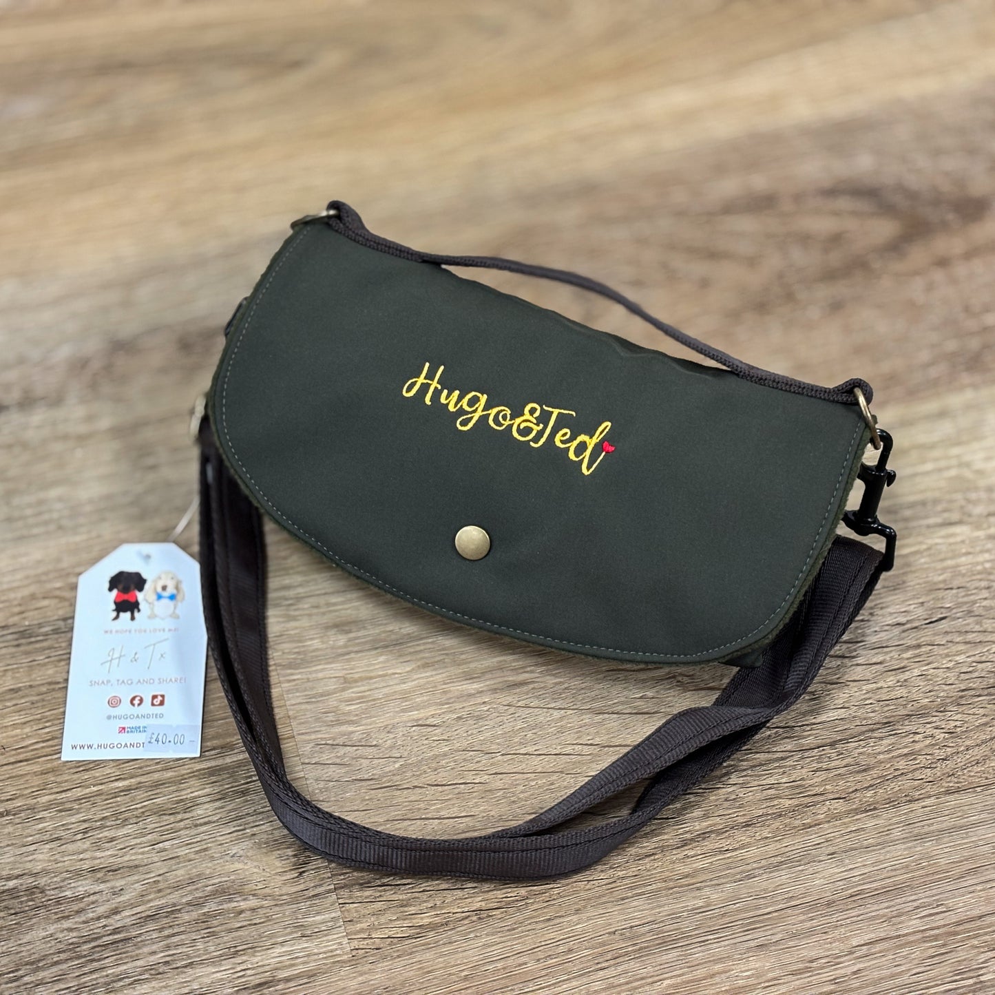Rainfleece Walkies Mat – Waterproof, Soft Fleece Mat for Outdoor Adventures & Café Visits