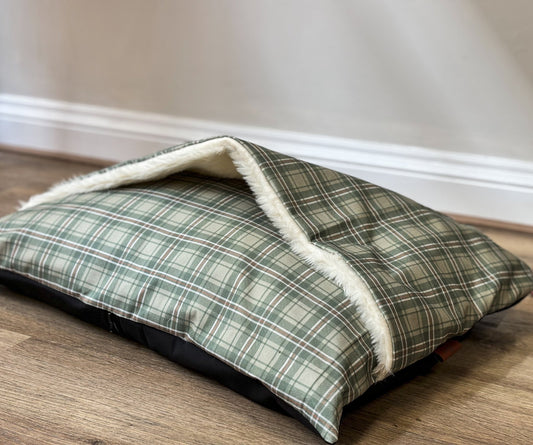 Heritage Collection Design - a - Den - Hugo and Ted