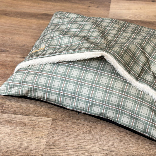 Heritage Collection Design - a - Den - Hugo and Ted