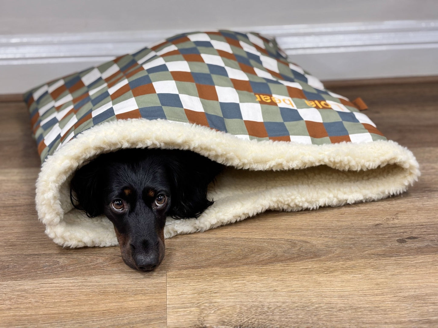 Toby Tartan Collection Snuggle Sacks – Customisable, Eco - Friendly & Machine Washable Dog Bed - Hugo and Ted