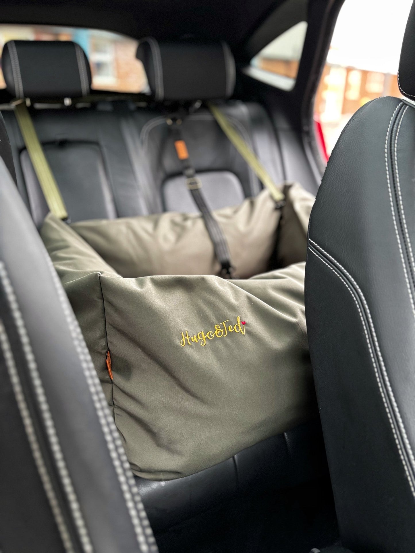 Waterproof Rainfleece Dog Car Bed – Snuggly, Secure & Travel - Friendly - Hugo and Ted