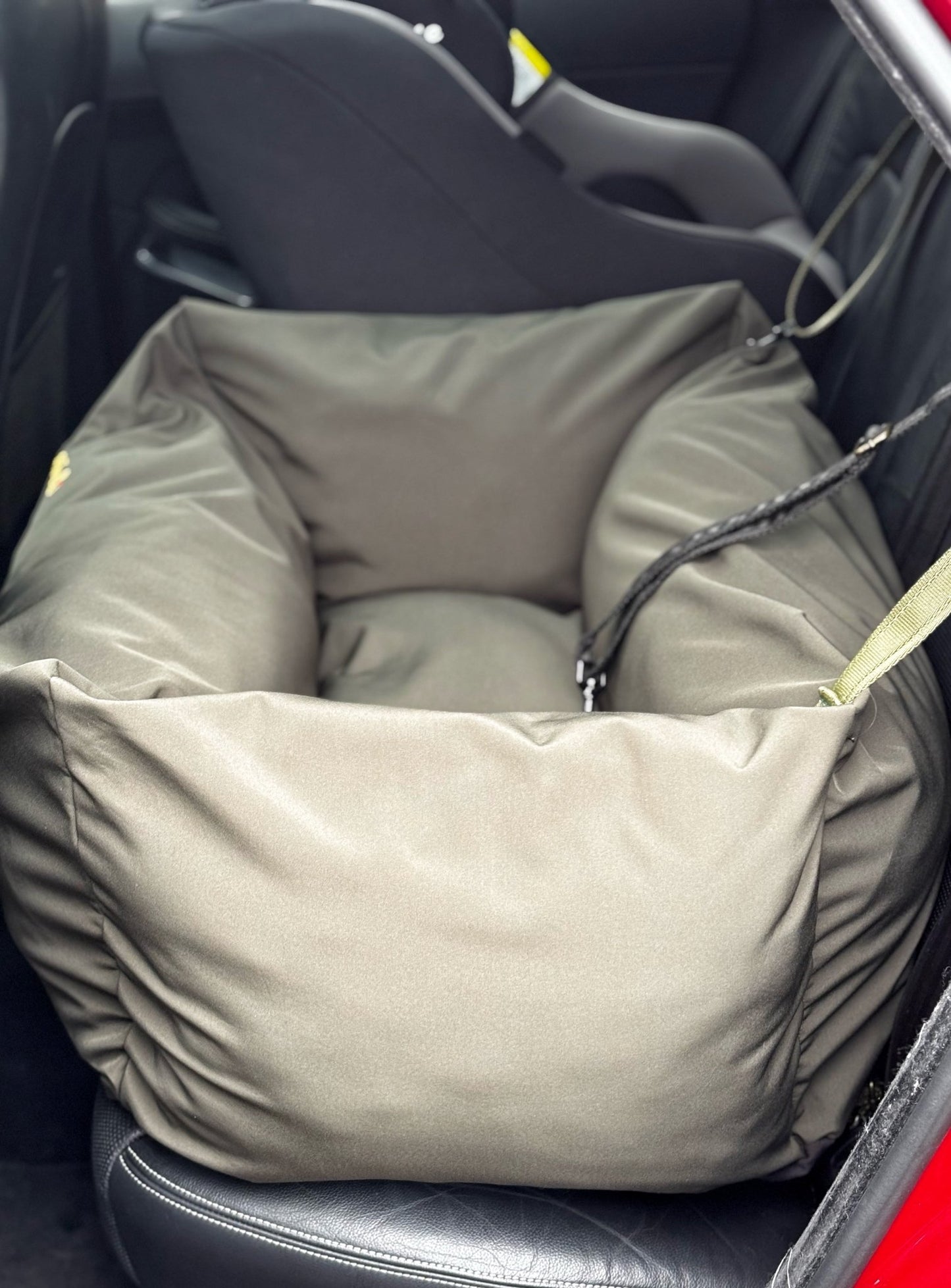 Waterproof Rainfleece Dog Car Bed – Snuggly, Secure & Travel - Friendly - Hugo and Ted