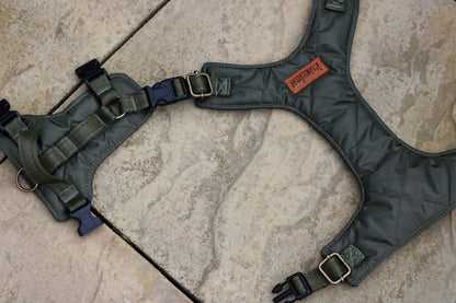 Explorer Harnesses – Quilted, Waterproof Step - In Dog Harness - Hugo and Ted
