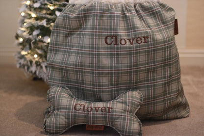 Heritage personalised wonky bone with matching present sack