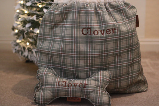 Heritage personalised wonky bone with matching present sack