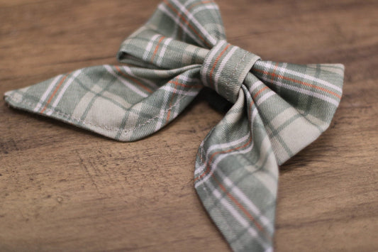 Heritage Collection sailor bow for dogs - Hugo and Ted