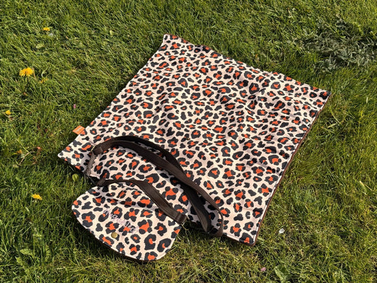 Lenny Leopard Print Walkies Mat - Hugo and Ted