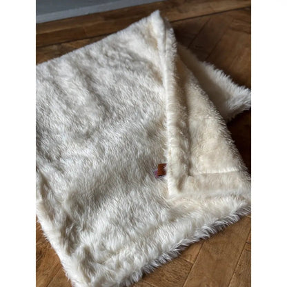 Luxe Bed Topper Blanket - One Size - Hugo and Ted