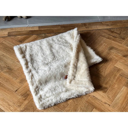 Luxe Bed Topper Blanket - One Size - Hugo and Ted