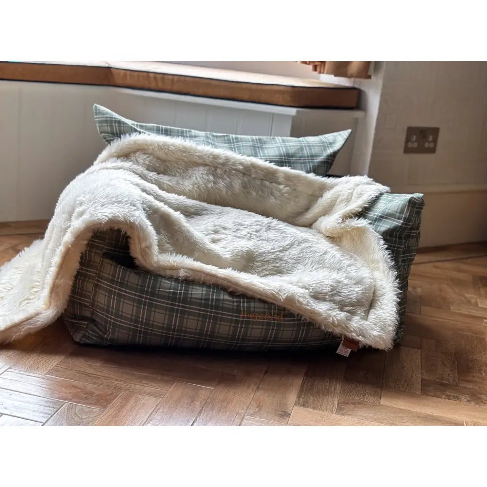 Luxe Lounger Deluxe Dog Sofa Bed - Hugo and Ted