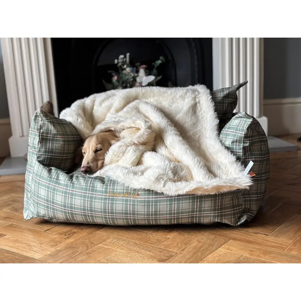 Luxe Bed Topper Blanket – Ultra - Soft Faux Fur Throw for Cozy Sleep & Stylish Bedding - Hugo and Ted