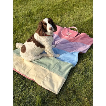'Picnic Club' Rainfleece Waterproof Walkies Mat - One Standard Size - Hugo and Ted
