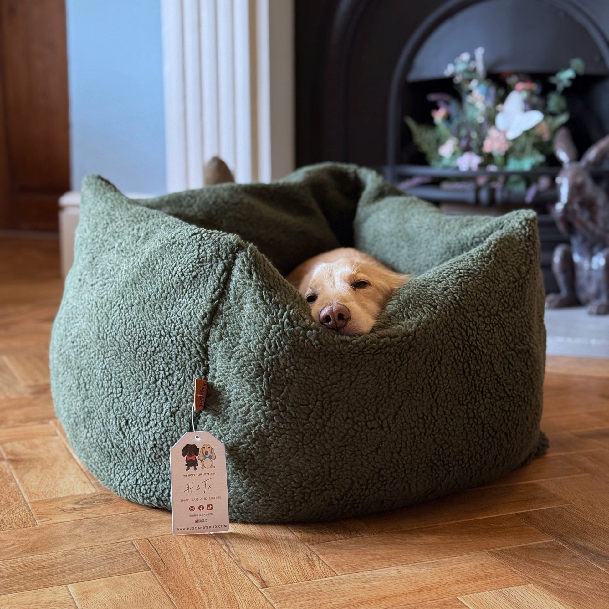 Teddy Box Bed - Hugo and Ted