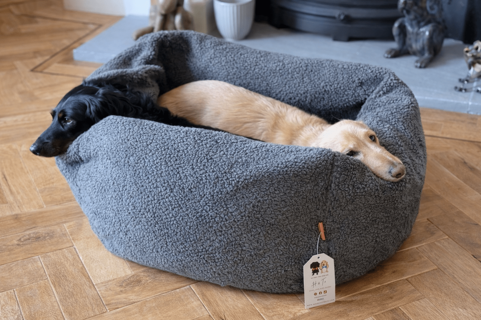 Teddy Box Bed - Hugo and Ted