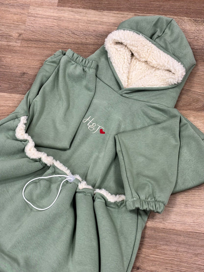 The Hoogle Pet Cuddle Hoodie – Soft Cotton Sweatshirt with Adjustable Pouch and Teddy Fleece Lining - Hugo and Ted